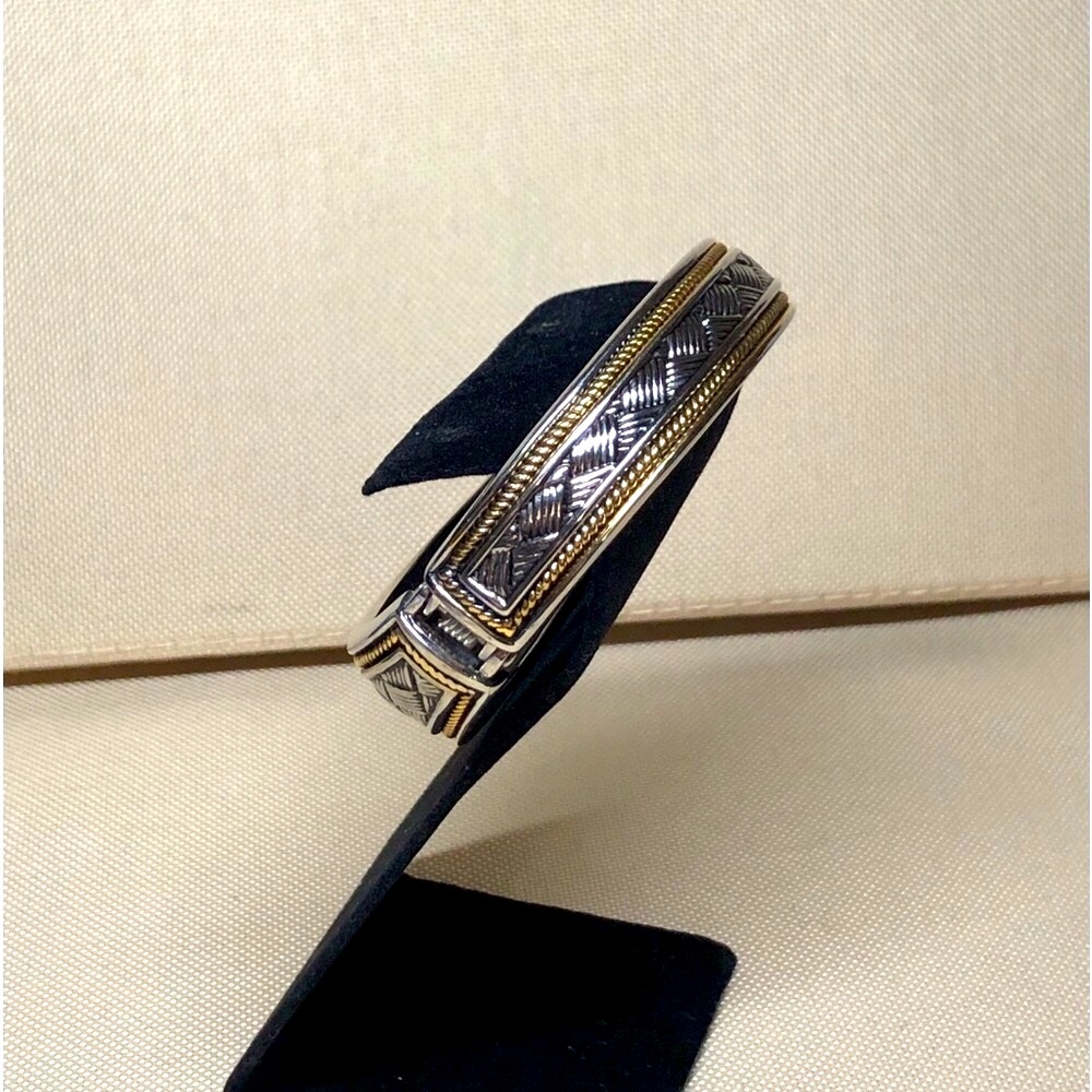 🕸️ Vintage Kim Rogers Designer Two Toned Gold & Silver Embossed Woven Bracelet - Picture 3 of 6